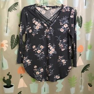 Cloudchaser blue w/flower pattern w/ U hem line criss cross design v-neck top